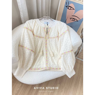 Aviva studio 💛🌸เสื้อแขนยาวใส่ฉลุลายสีครีม