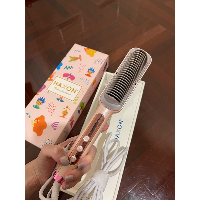 Haxon ส่งต่อ Iconic daily brush หวีไฟฟ้าสีชมพู
