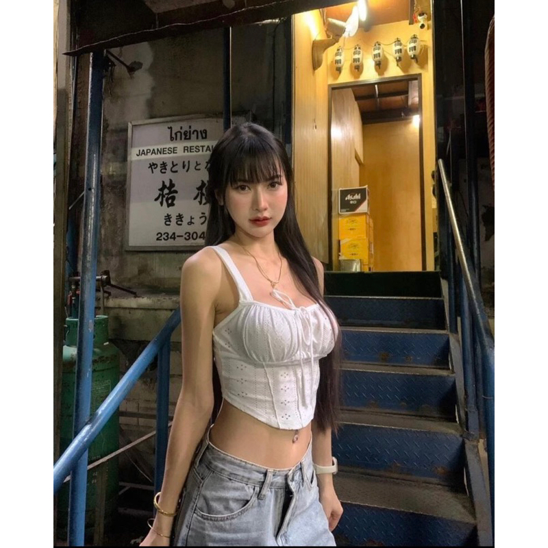 𝐌𝐚𝐩𝐥𝐞.𝐬𝐭𝐲𝐥𝐞 สายเดี่ยวสีลูกกวาด ฉลุลายดอกไม้ สวยหลากสี สวยจึ้งเกินต้าน (preorder)