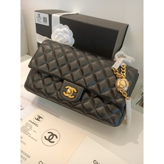 CHANEL 23S CAMELLIA BUCKLE GIFT BAG