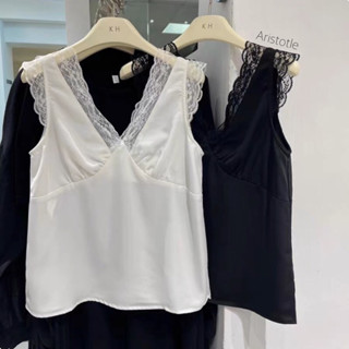 เสื้อคอวีผ้าซาติน แต่งผ้าลูกไม้ วีหน้าหลัง สวยแบบตะโกนมาก แมตกับกางเกงกระโปรงปัง เอฟด่วน !!