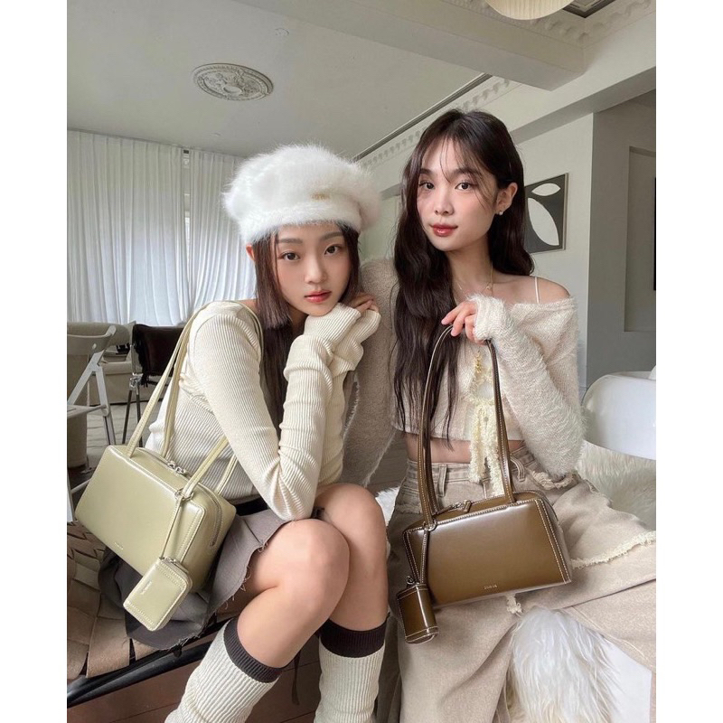 (สินค้าพร้อมส่ง!!!!!) Stand Oil Post Bag แท้100% (Mocha/Black/Sand)(ส่งแมสได้คะ )