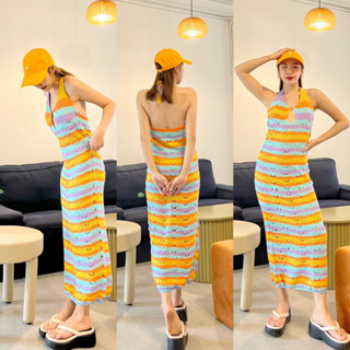 เดรสไหมพรมคล้องคอโชว์หลัง ลายริ้วสีรุ้งสดใส Marina knit dress