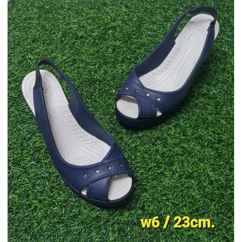 crocs แท้💯 มือสอง รองเท้าส้นสูง w6