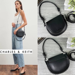 ชอค STITCH TRIM SADDLE BAG