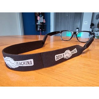 สายคล้องแว่น deus ex machina (hand made)