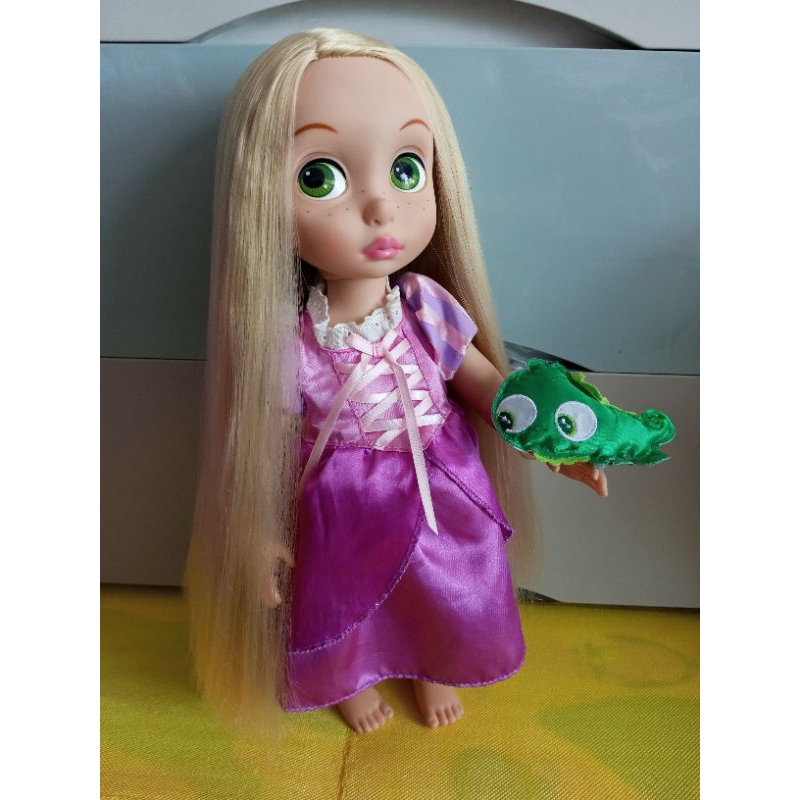 Animator doll Rapunzel Disney Princess👸👑เจ้าหญิงราพันเซลขนาด 40 cm. สภาพสวยค่ะ ผมสวยได้ 2 ชุดตามภาพค่ะ