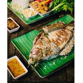 จานเปล ถาดอาหาร จานอาหารใหญ่ เมลามีนแท้ ลายใบตอง มี 5 ขนาด