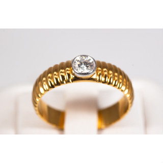 SUPER FLASH SALE : แหวนทองคำ(18K) ทรงเม็ดเดียว ประดับเพชแท้