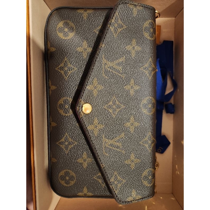 Louis vuitton pochette felicie ปี22