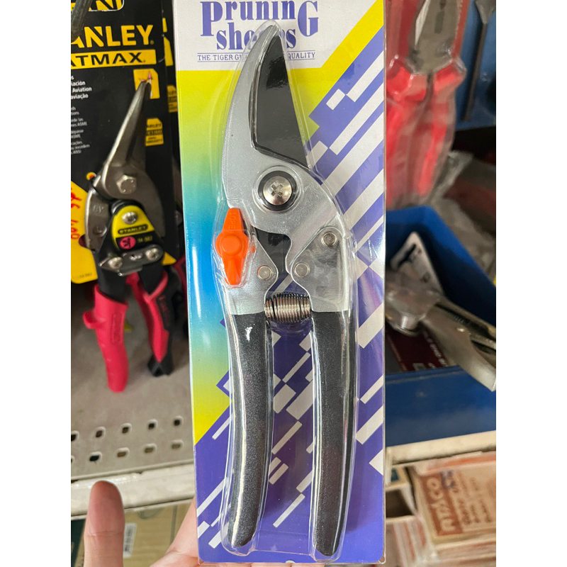 กรรไกรตัดกิ่งไม้ Tiger K-801