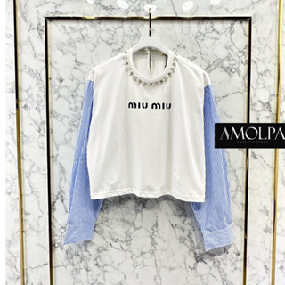 MU MIU MIU เสื้อแขนยาว ทรงสั้น ทูโทน น่ารักมาก คอแต่งมุขเพชร มิวมิว