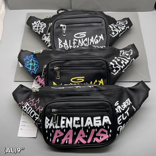 กระเป๋าคาดอก Balenciaga กระเป๋าคาดอก