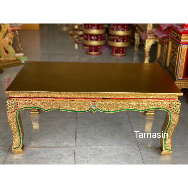 โต๊ะขาสิงห์ ลงรักปิดทอง ขนาด 50x80x35ซม.