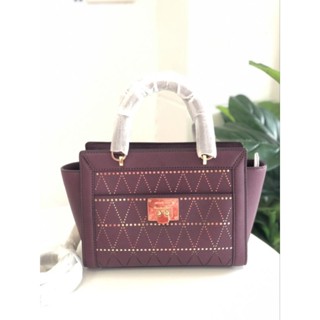 👜🌻NEW Michael Kors Tina Saffiano Leather Small Messenger Leather Plum  สีแดงตุ่นๆมังคุด