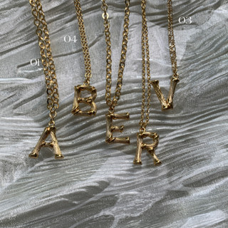 basic alphabet necklace สร้อยคอตัวอักษรชุบทองคำขาว ปรับความยาวได้ เลือกแบบสร้อยได้