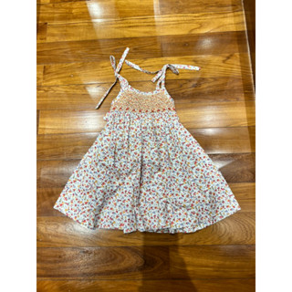 smock dress girl size 3y : 2-3 ขวบใส่ได้ ผ้าดีงานดี งาน handmade ไซส์ประมาณ  อก 22 นิ้วจ้า