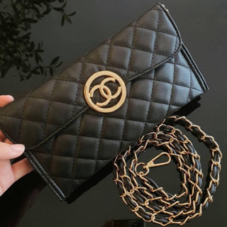 CHANEL VIP GIFT SHOULDER BAG