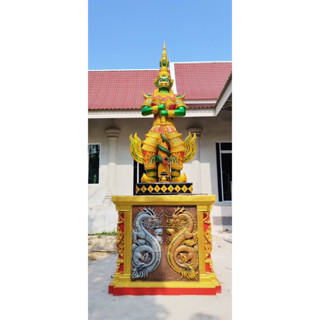ท้าวเวสสุวรรณ ขายเป็นองค์ องค์ล่ะ 38,000 บาท สูง 2.8 เมตร
