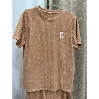 ชุดเซตเสื้อ กางเกงขาสั้น สีน้ำตาล