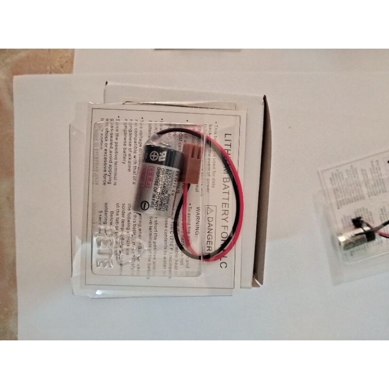 แบตเตอรี่ ER3V/3.6V TOSHIBA แจ็คดำ Lithium Batterry for PLC FBT030A 3.6V 4P ปลั๊กขาว omron CPM2A-BAT01