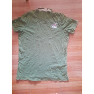 เสื้อยืด Holister size xl แท้ 100%  อกก่อนยืด 48 ได้ถึง 50 นื้ว ไหล่ 18 นิ้ว ยาว 28 นิ้ว