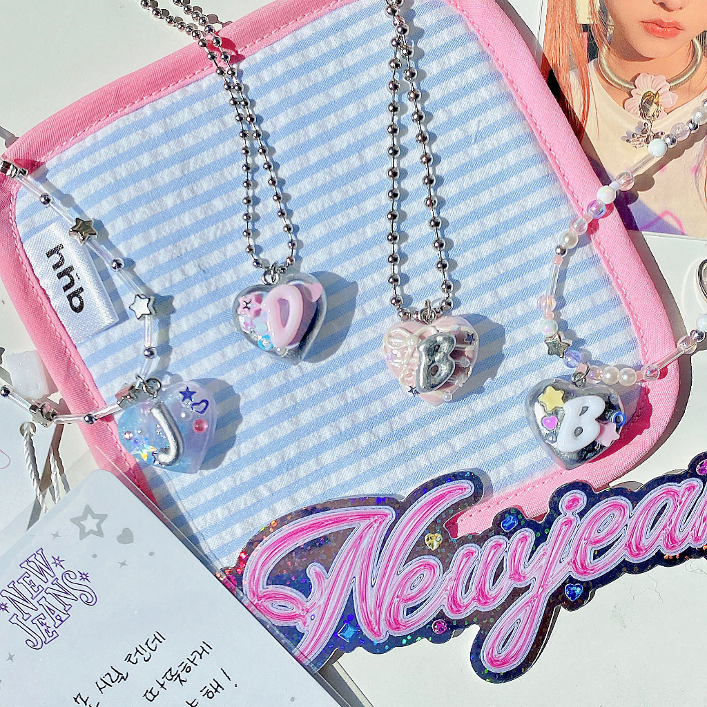 clay bunnies necklace*เลือกตัวอักษรเองได้* (กำไล พวงกุญแจ สร้อยลูกปัด สร้อยดินปั้น จี้ดินปั้น)