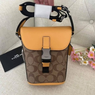 🥰กระเป๋าชาย/หญิง NEW COACH CC027 Track Small Flap Crossbody In Colorblock Signature Canvas ใส่มือถือได้ทุกรุ่น