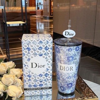 #พร้อมส่ง แก้ว Dior มาพร้อมหลอดงานพลาสติกหนา เก็บร้อน/เย็นได้สกรีนลาย ดูหรู ดูแพง