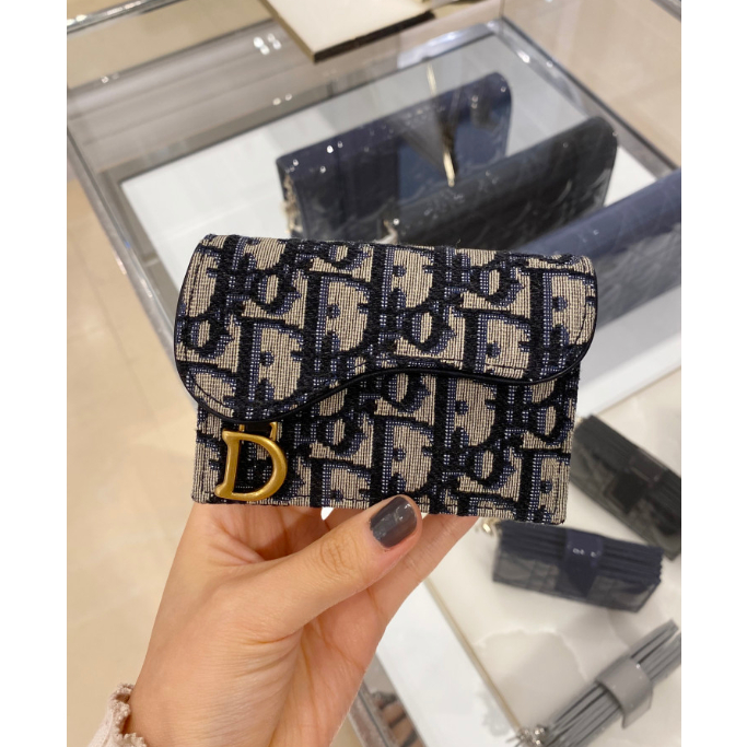 ถูกที่สุด ของแท้ 100% Dior SADDLE กระเป๋าสตางค์ oblique S5611CTZQ M928 กระเป๋าสตางค์ซีโร่ สีน้ำเงิน