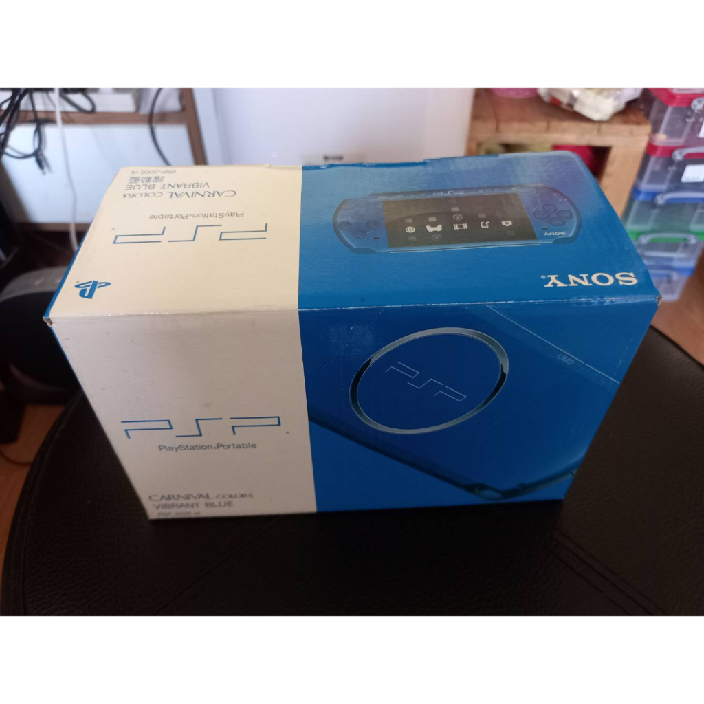 PSP-3000  มือสอง สีน้ำเงิน สภาพสวย เมม 32G แปลงแล้ว เปิดเล่นได้เลย ไม่ต้อง HEN มือสอง อุปกรณ์ครบกล่อง