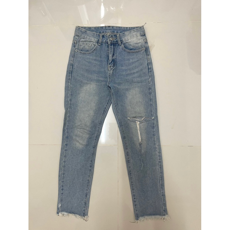 กางเกงยีนส์ทรงบอย ป้าย G.D.jeans size s ผ้ายีนส์ไม่ยืด ผ้านิ่ม