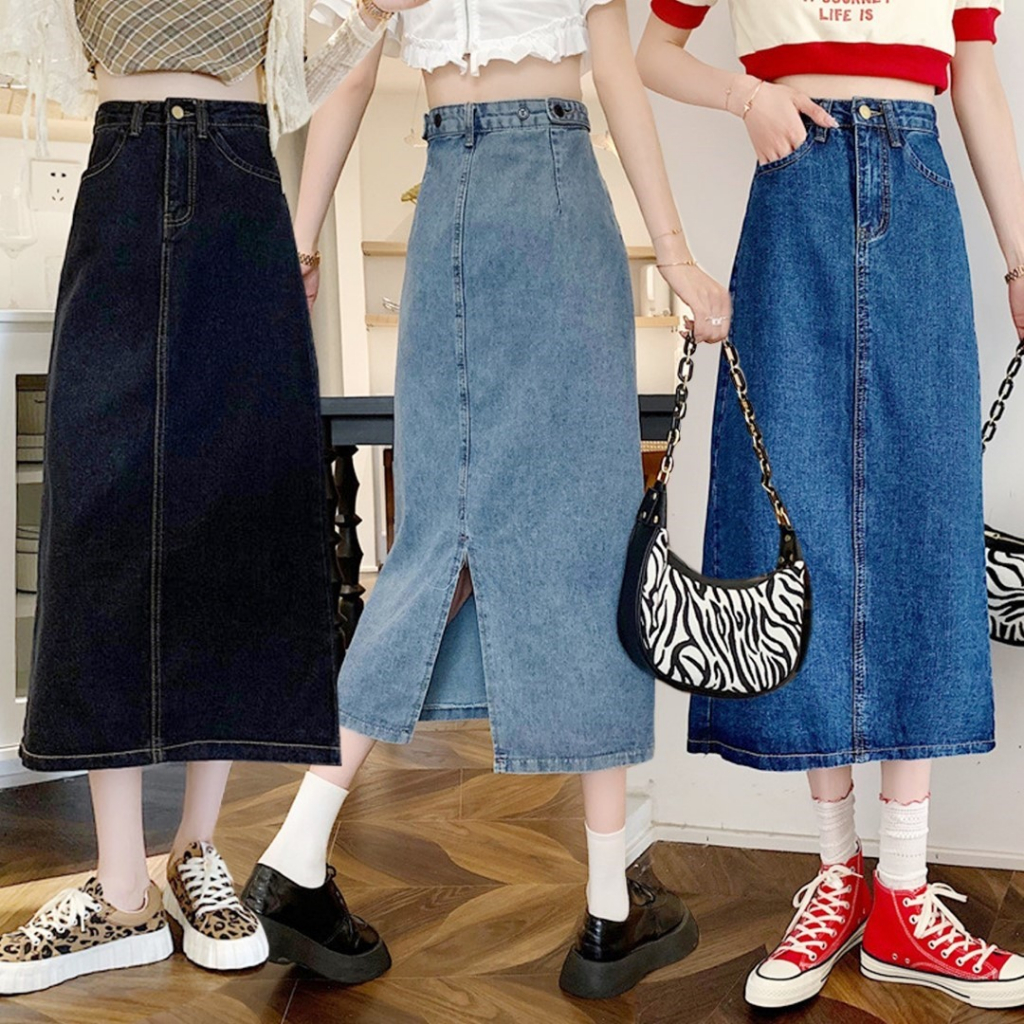 ꕥCatalog Fashionꕥ กระโปรงยีนส์ทรงยาว เอวมีแถบกระดุมปรับขนาดได้ 3 สี แต่งผ่า - รูปที่ 2