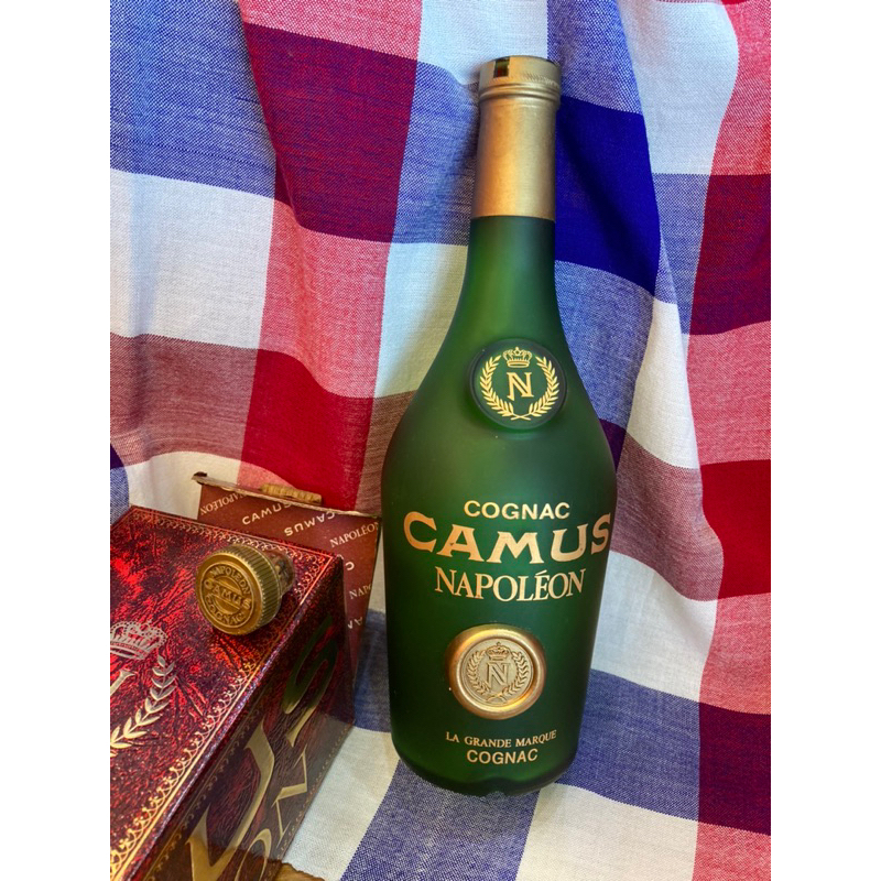 CAMUS NAPOLEAN COGNAC ขวดเปล่า พร้อมกล่อง และจุกขวด #ของสะสม #ขวดเหล้าเก่า #ขวดเปล่า #ขวดสวย