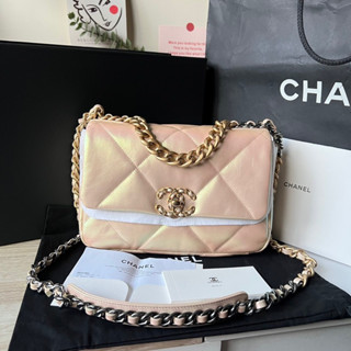Super new‼️C h a n e l 19  size 26 iridescent microchip ฝังชิพ สีมุกเหลือบๆ หายากมากกก สีดีย์ที่สุดแม่ ✨ สภาพสวย