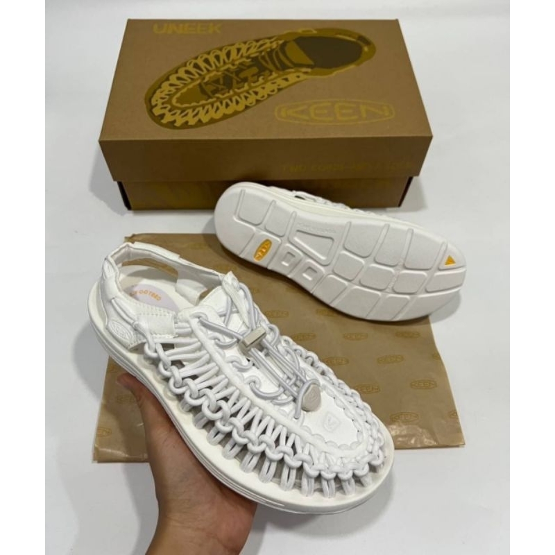 รองเท้าแตะรัด KEEN UNEEK ใส่ได้ทั้ง ชาย หญิง [ ของแท้💯 พร้อมส่งฟรี ]