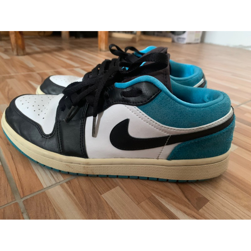 Jordan 1 Low Laser Blue มือสอง ของแท้ 100% -ส่งฟรี