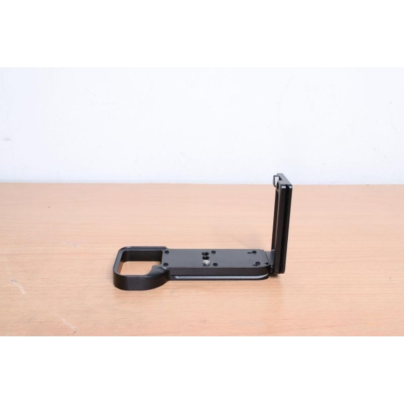 L-Bracket , L-Plate ของ Sony A7C black สีดำ ตรงรุ่น จาก King