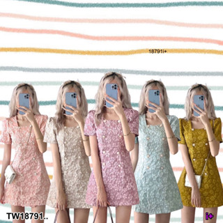 TwinsShopVip💗พร้อมส่ง TW18791 เดรสสั้น คอเหลี่ยมปั้มนูน..