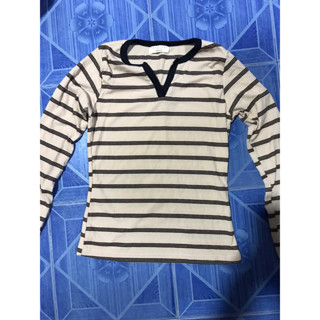 เสื้อแขนยาวผ้าร่องน่ารักมากค่ะ
