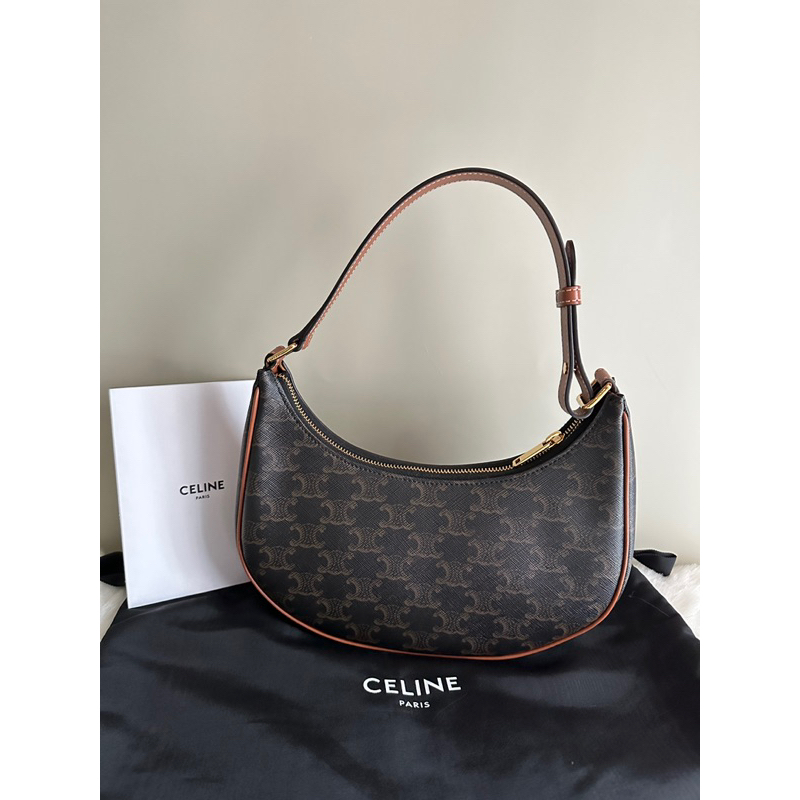 Used once CELINE ava bag in tan y22