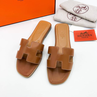 รองเท้า Hermès Women Sandal  งานออริ หนังแท้ พื้นไม้ มี Code งานสวยมาก🌈