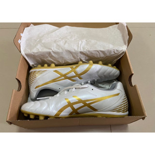 รองเท้าสตั๊ด asics รุ่น ds light club ag ของใหม่