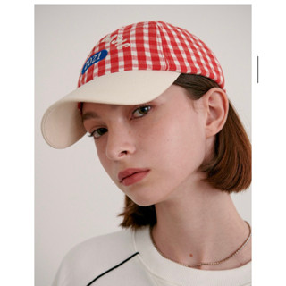 พพร้อมส่ง  ของแท้ แบรนด์SINOON BASIC CHECK CAP หมวกลายสก็อตแดงตัดครีม