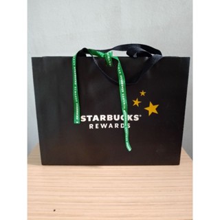 ถุงกระดาษพร้อมริบบิ้นแบรนด์ Starbucks Rewardsจากshop