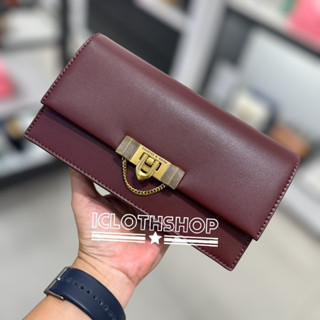 CHARLES &amp; KEITH : Tallulah Metallic Push-Lock Wallet  รหัสสินค้า CK6-10701189 กระเป๋าสะพายข้าง