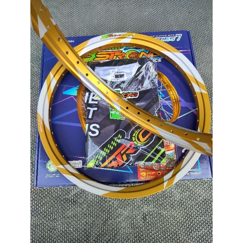 วงล้อ เอสสตรอง Sstrong ทรงเอ สีทอง ลายสายฟ้า 1.4หน้า/หลัง ขอบ17 แถมเสื้อให้1ตัว