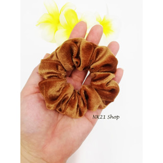 NK21 โดนัทรัดผม ไซส์S  หนังยางรัดผม Brown Scrunchies, Velvet Scrunchies,Scrunchy,Hair accessories