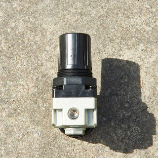ชุดปรับแรงดันลม G1/4" รุ่น AR2000-02 SUMO