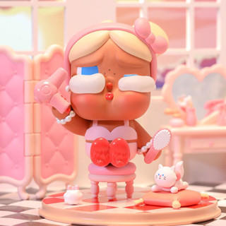 (พร้อมส่ง) Popmart Crybaby The Dressing Room Figurine Pink Version แกะแล้ว สภาพดี